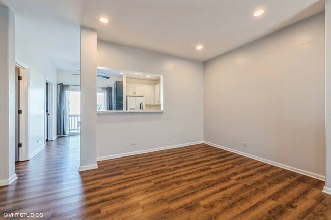 Building Photo - 1419 New Haven Dr