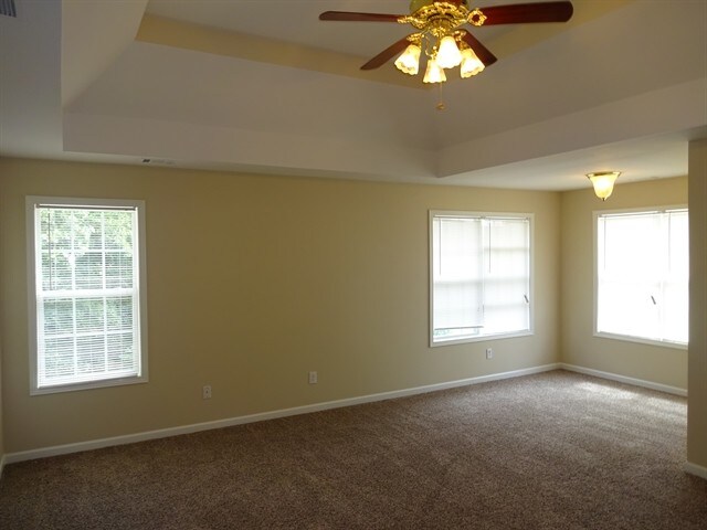 Building Photo - 3222 Thornecreek Dr