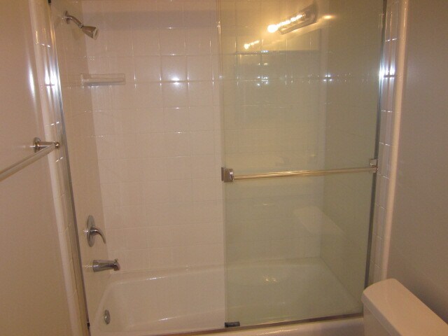 Building Photo - 2283 Waltonia Dr