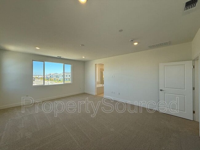 Building Photo - 1336 Martorella Ave