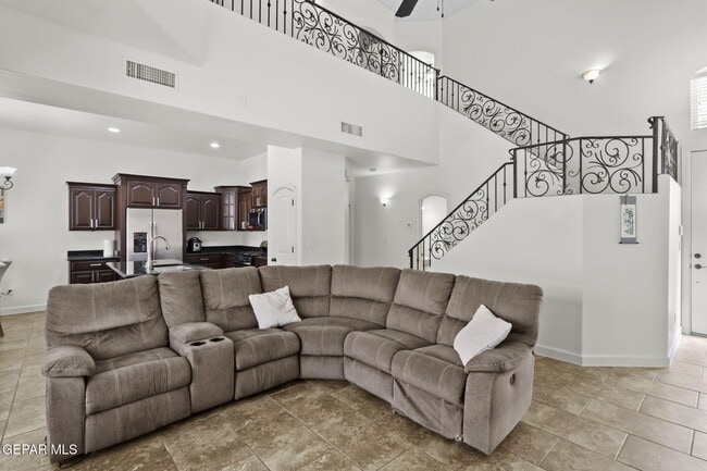 Building Photo - 11621 St Martin Way