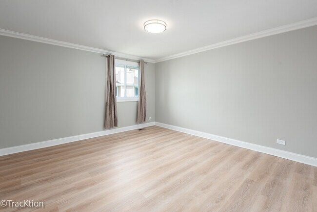 Building Photo - 1185 Leicester Ct