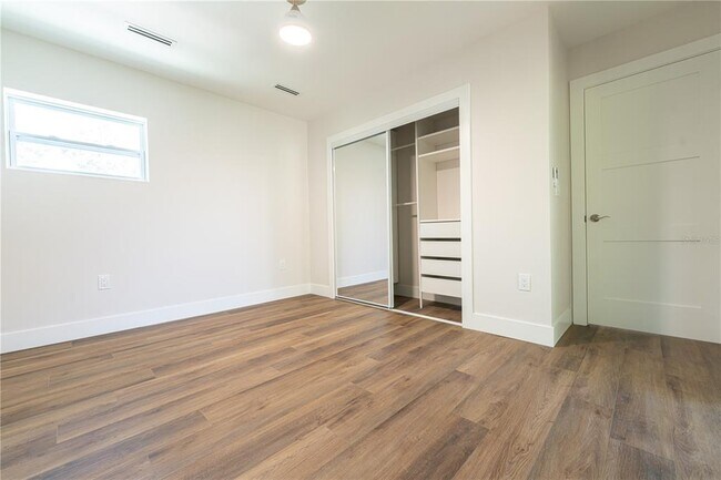 Building Photo - 2721 Ingeborg Ct