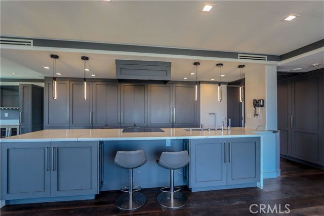 Building Photo - 2160 Century Pk E