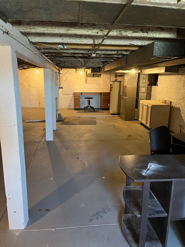 Basement - 4915 Loughborough Ave