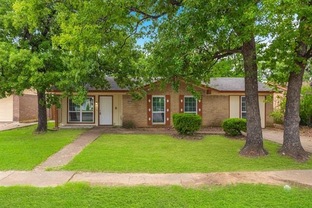 Primary Photo - 3201 Forestdale Ln