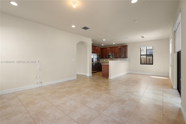 Building Photo - 10021 NW 87th Terrace