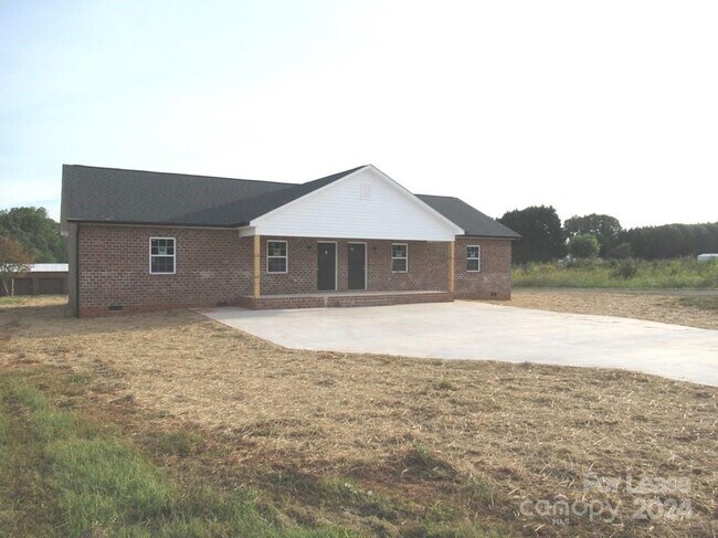 Building Photo - 2967 Gaston-Webbs Chapel Rd