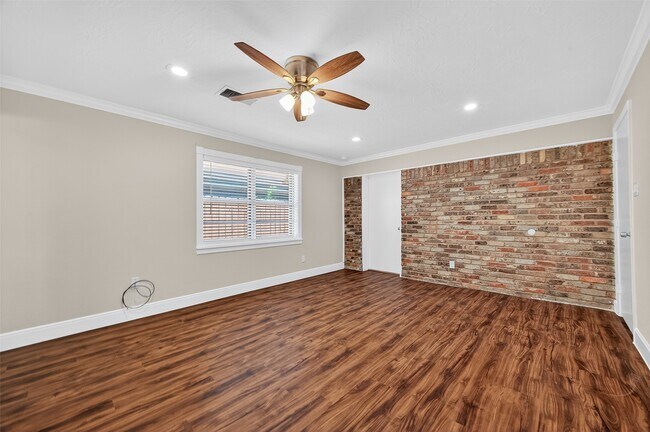 Building Photo - 4038 Cheena Dr