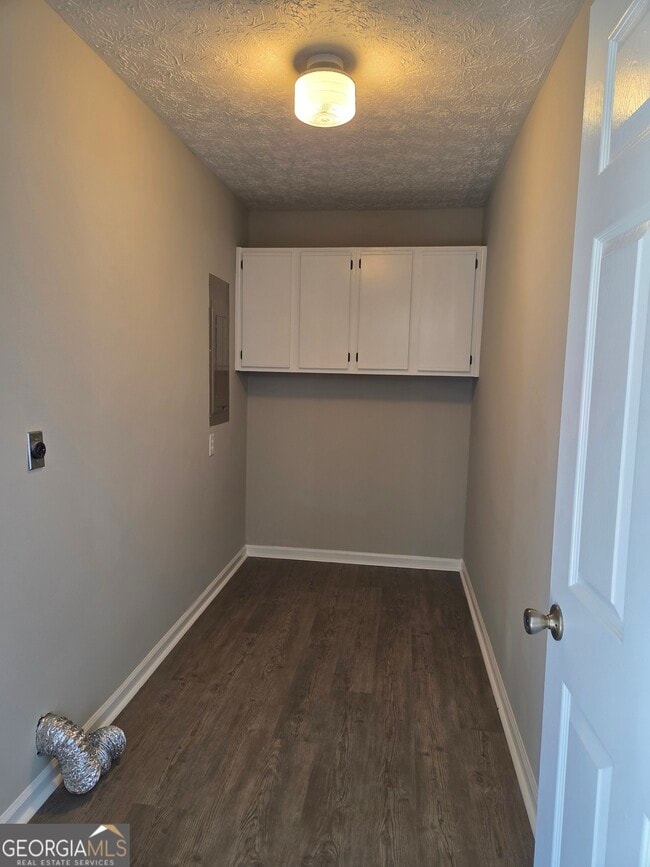 Building Photo - 322 Randolph Dr