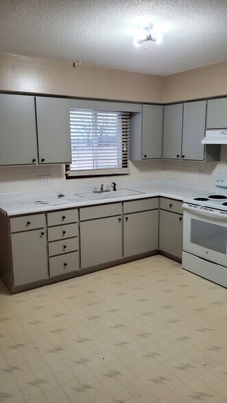 Building Photo - 519 N Patsy St