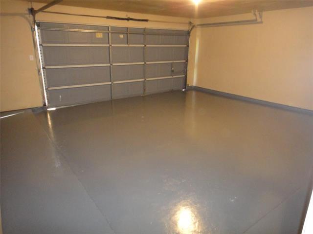 Building Photo - 512 White Oak St