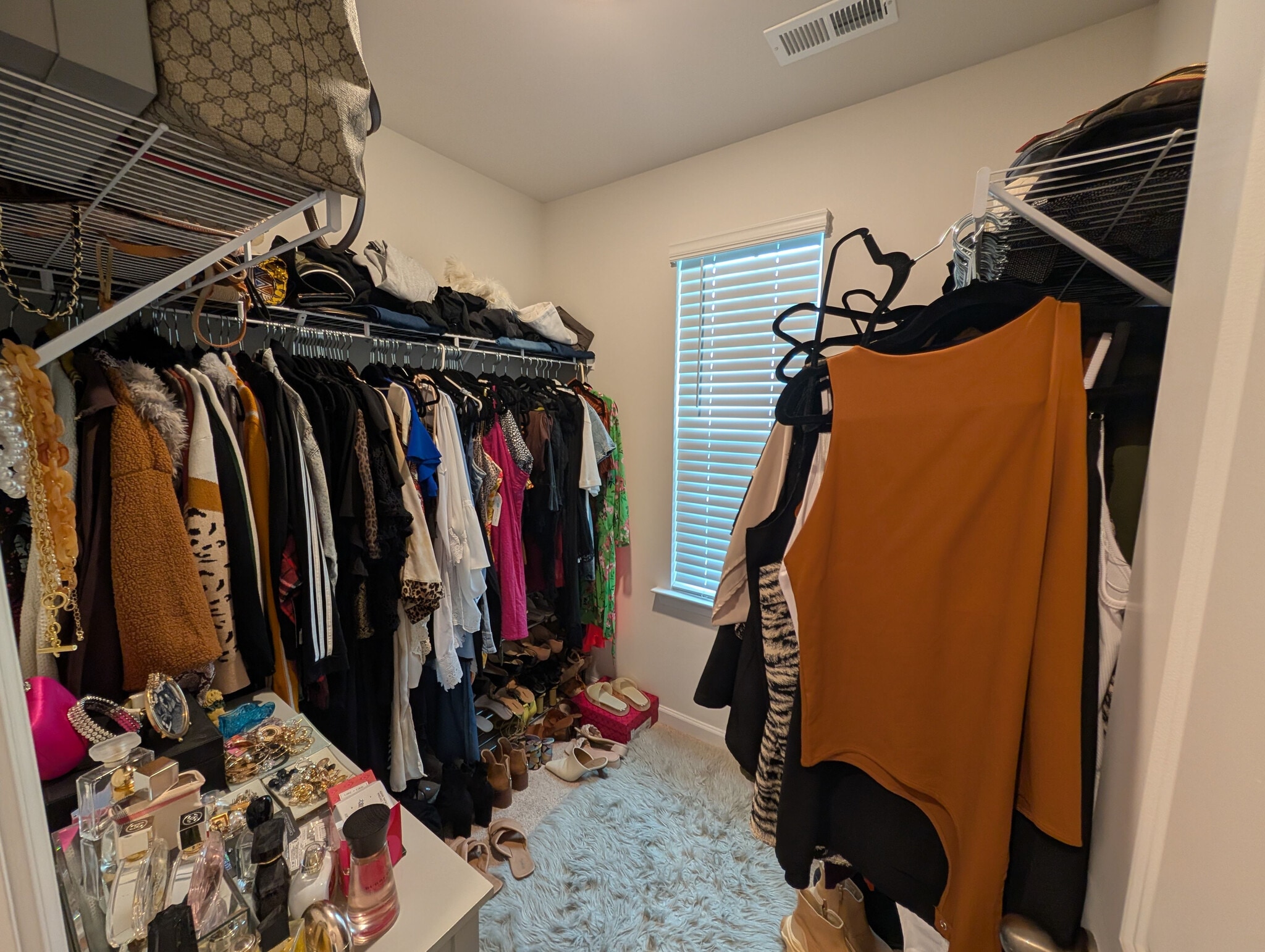 Building Photo - Room in Townhome on Murray Br Dr