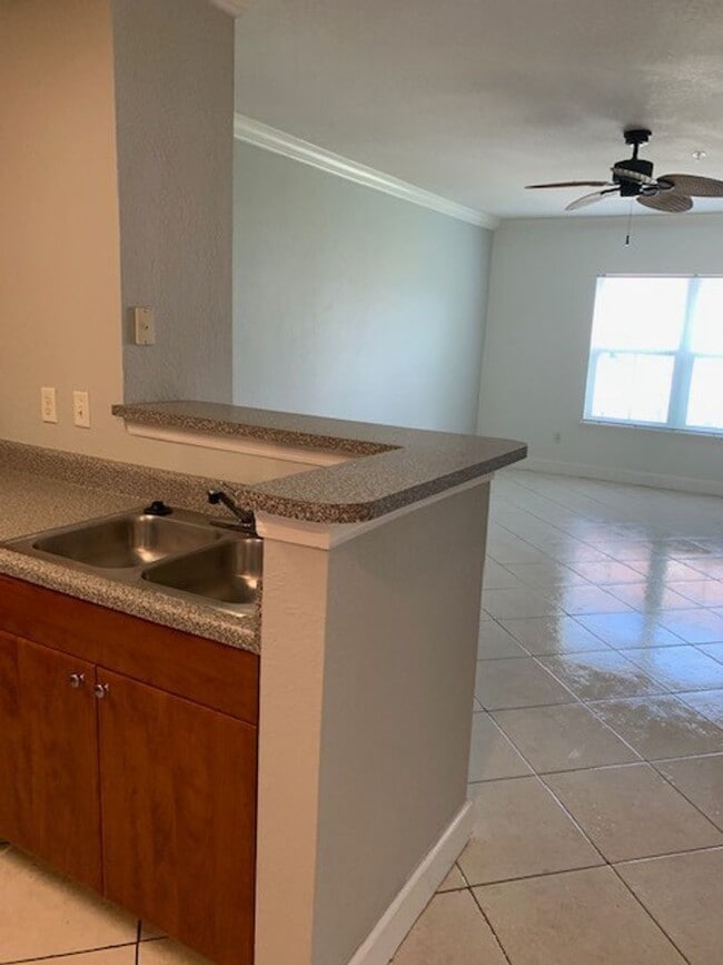 Building Photo - 1 Bed/1 Bath Condo in Downtown Orlando