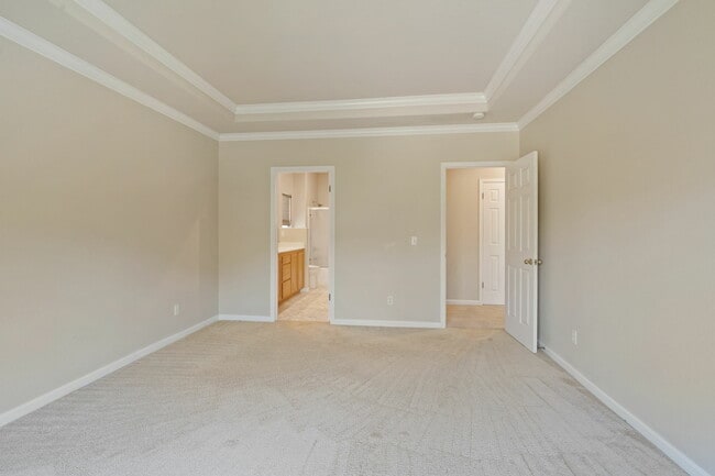 Building Photo - 300 Homewood Ct