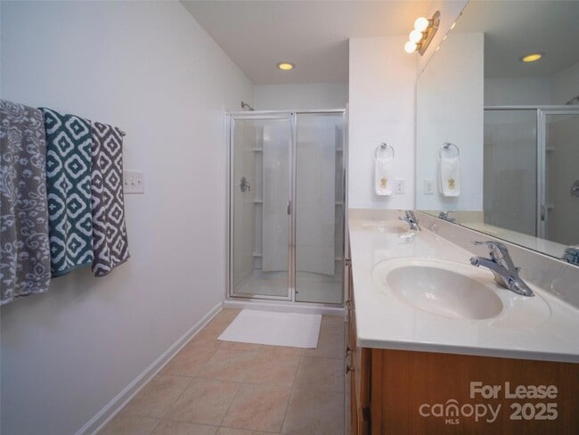 Building Photo - 9547 Glenburn Ln