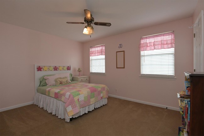 Building Photo - 1268 Carriage Park Dr