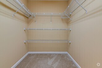 Building Photo - AVAILABLE NOW. 4 Bedroom 3 Bath. Over 3,00...