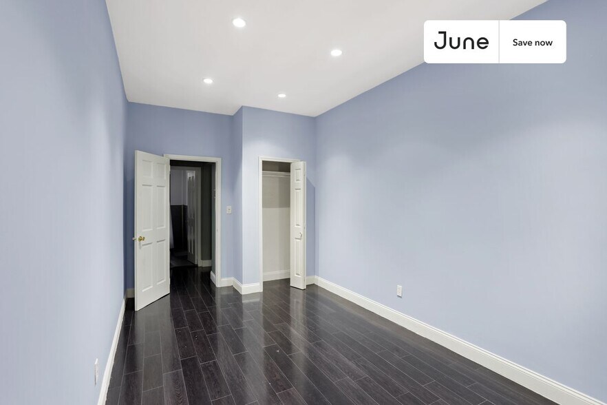 Building Photo - 23 E 109th St