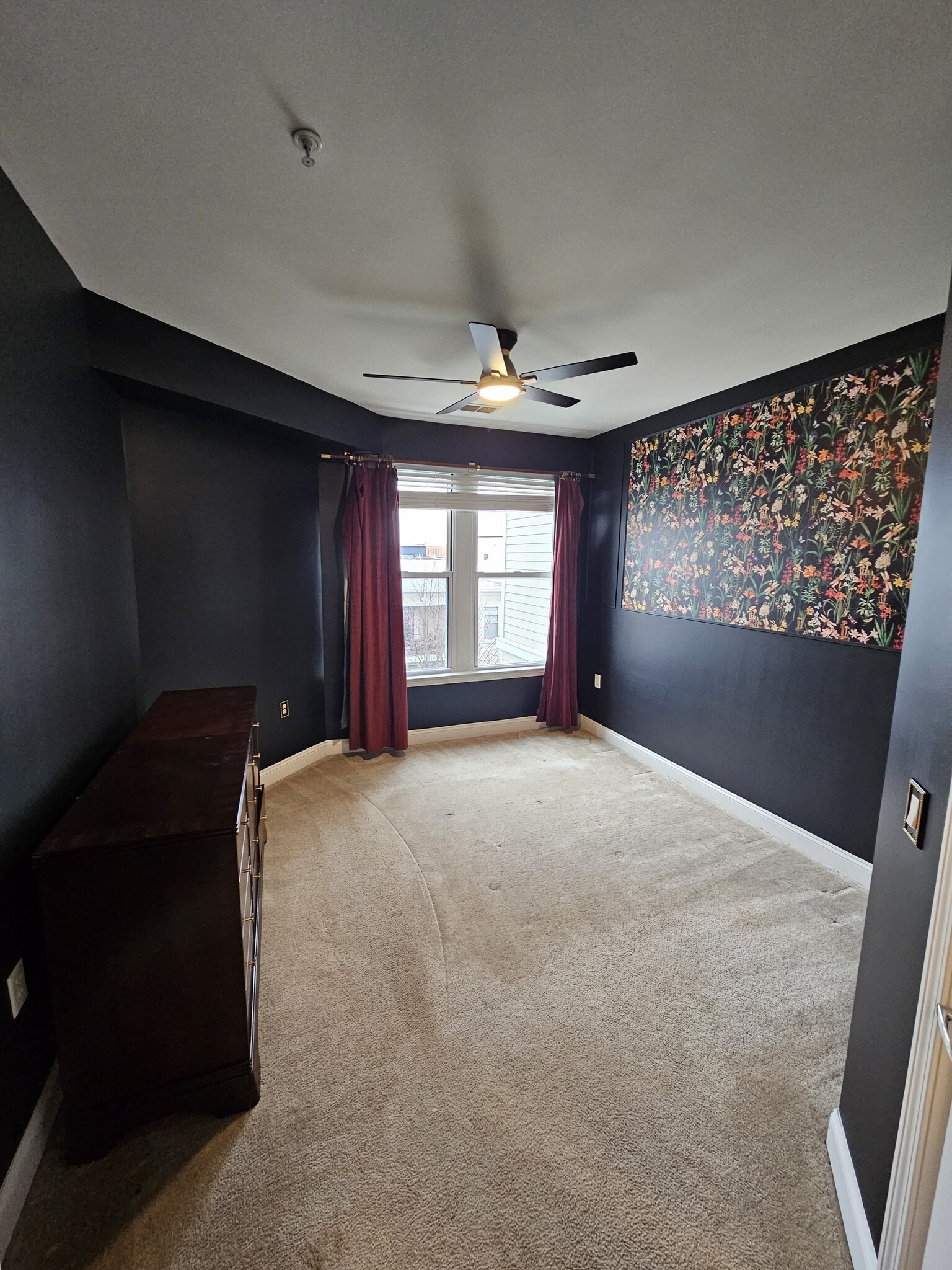 Building Photo - 1391 Pennsylvania Ave SE