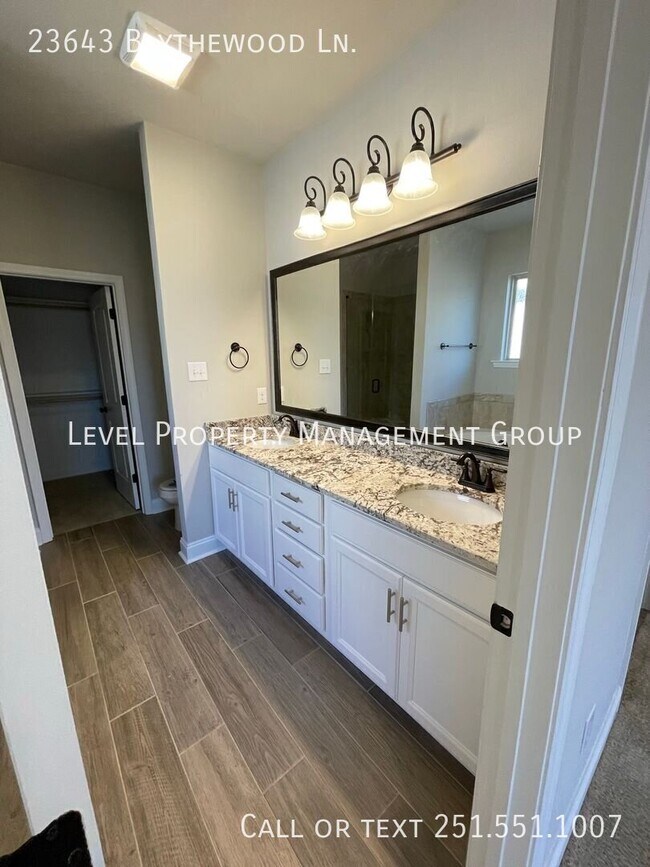 Building Photo - 23643 Blythewood Ln