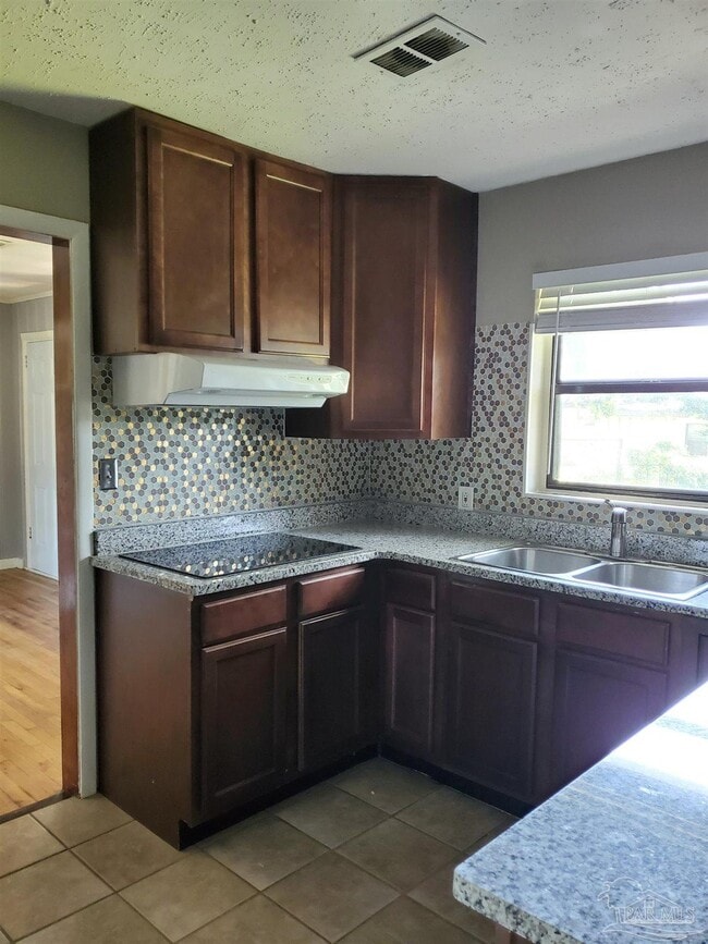 Building Photo - 379 N 57th Ave