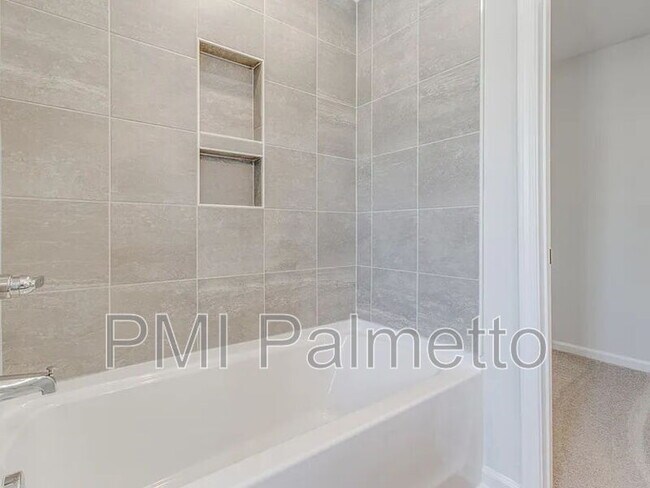 Building Photo - 3022 Harborview Dr