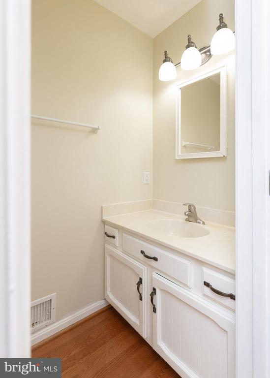 Building Photo - 15107 General Stevens Ct