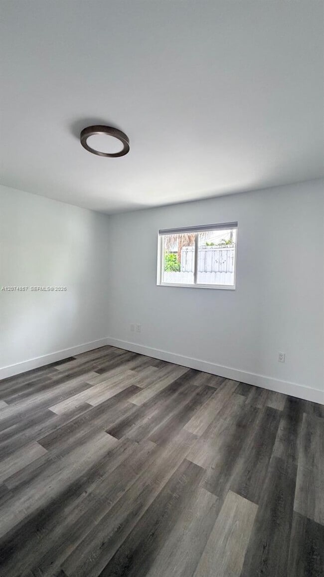 Building Photo - 3144 SW 23rd St