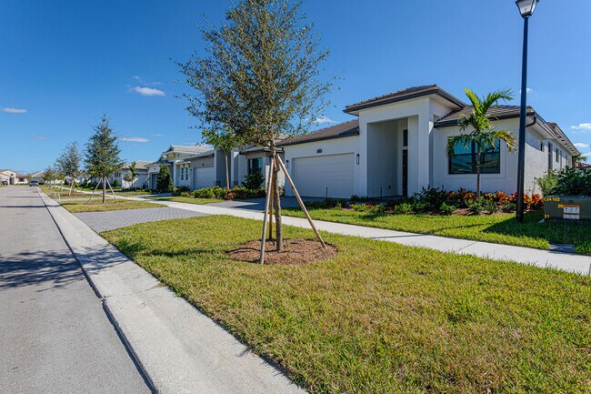 Building Photo - 9155 SW Esule Way