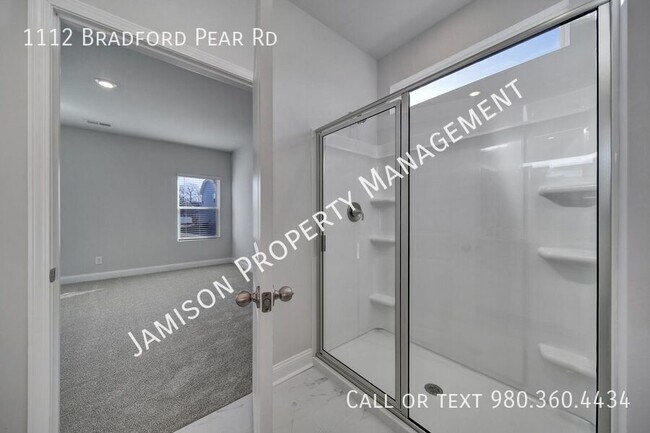 Building Photo - 1112 Bradford Pear Rd