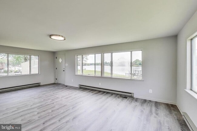Building Photo - 8349 Bear Creek Dr