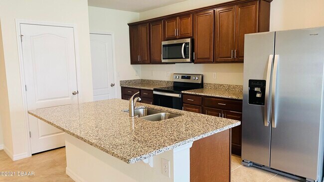 Building Photo - 8 Bella Oaks Dr