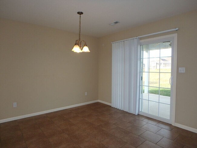 Building Photo - Nice 3 Bed 2 Bath House In Hunters Gate!