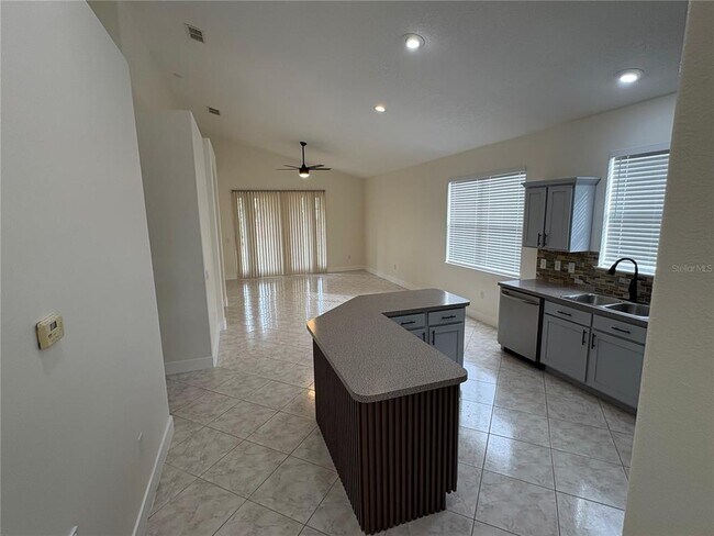 Building Photo - 1456 Sun Meadow Dr