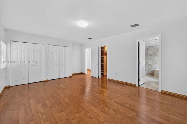 Building Photo - 1237 Aduana Ave