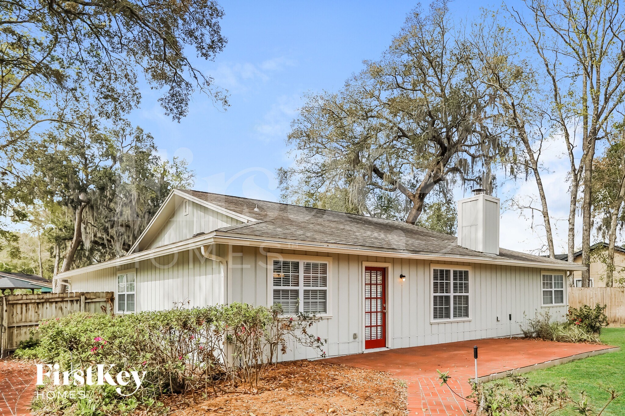 Building Photo - 6181 Island Forest Dr