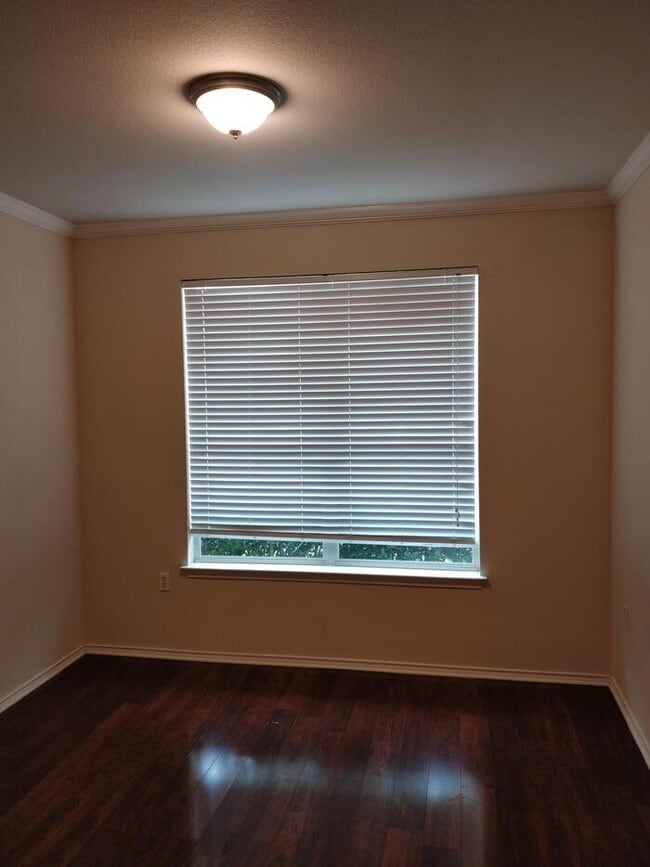 Building Photo - 9000 Ipswich Bay Dr