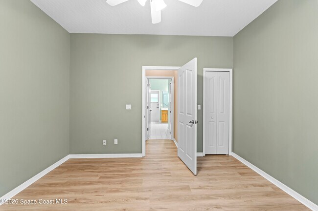 Building Photo - 7922 Timberlake Dr