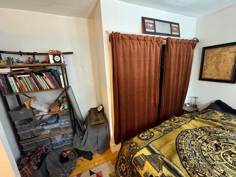 Building Photo - 9 Burnham St