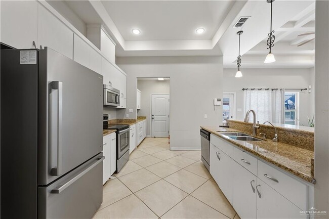 Building Photo - 1807 S Villa Real Dr