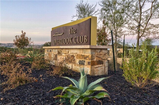 Building Photo - 5817 Alamosa Clearing Dr