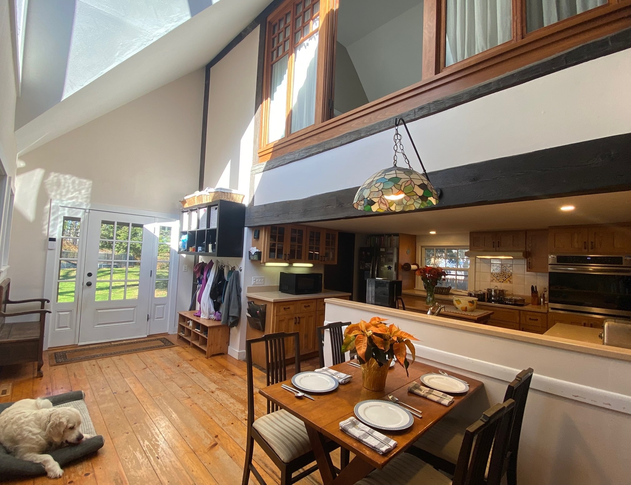 Kitchen with vaulted ceilings and skylights - 56 Union St