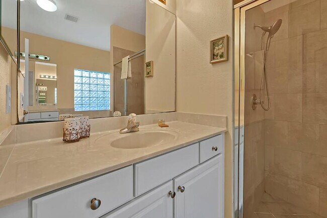 Building Photo - "Stunning 3BR Orlando Home with Private Screened Pool, Spa & Spacious Living Areas"
