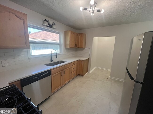 Building Photo - 125 Chappell Rd SW