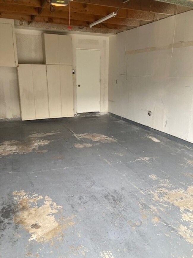 Building Photo - Single level 2-bedroom 2-bath home in private community of Ocean Hills
