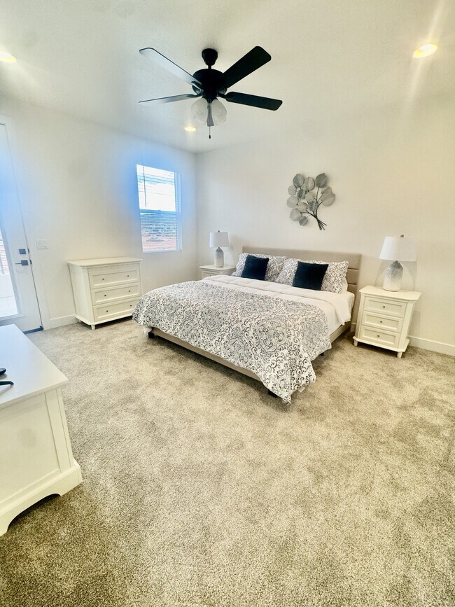 Building Photo - 4160 S Crimson Trails Dr