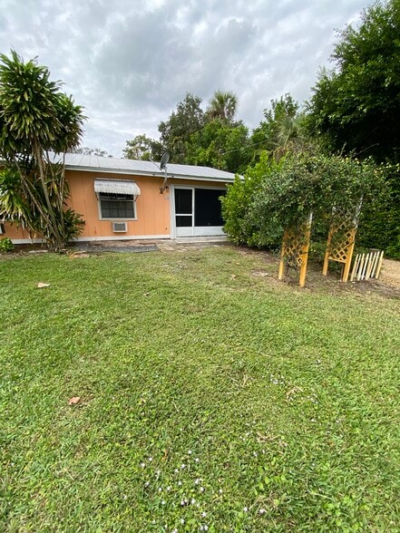 Building Photo - 13795 S Indian River Dr