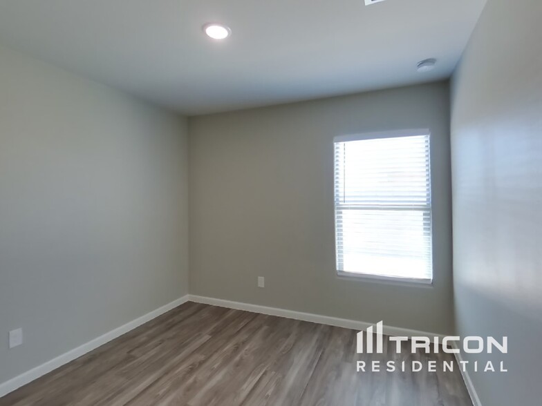 Building Photo - 14575 S Capistrano Rd