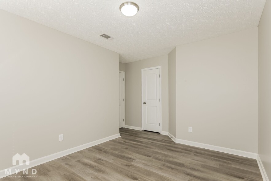 Building Photo - 10314 Wisteria Ln